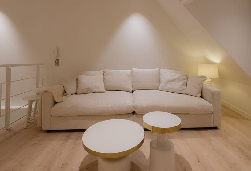 Boutique Charme Apartments 10