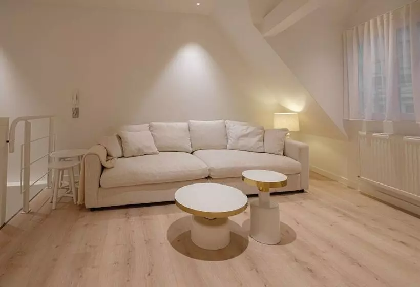 Boutique Charme Apartments 10