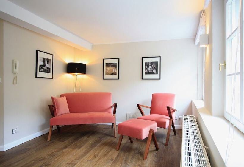 Boutique Charme Apartments 10