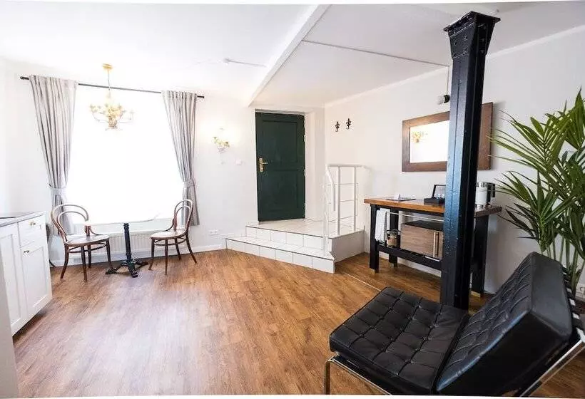 Boutique Charme Apartments 10