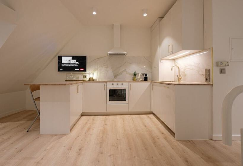 Boutique Charme Apartments 10