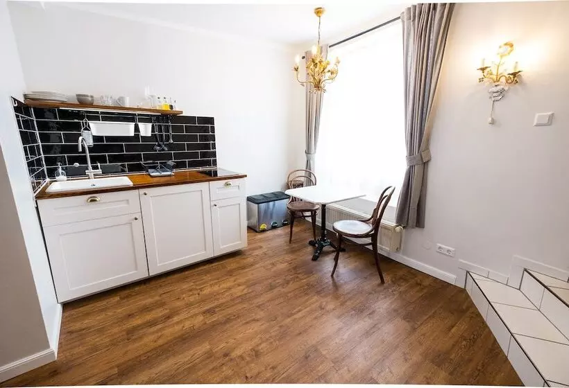 Boutique Charme Apartments 10