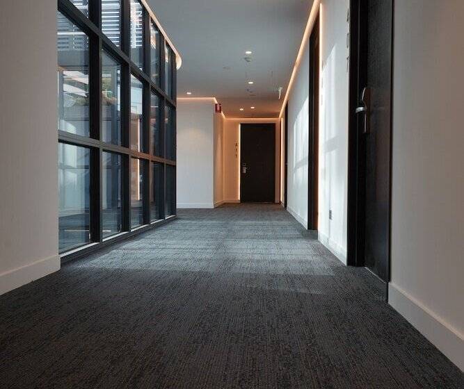 Clarion Apartments South Melbourne