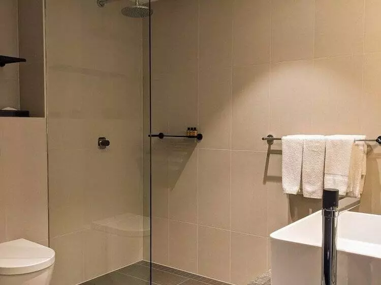 Clarion Apartments South Melbourne