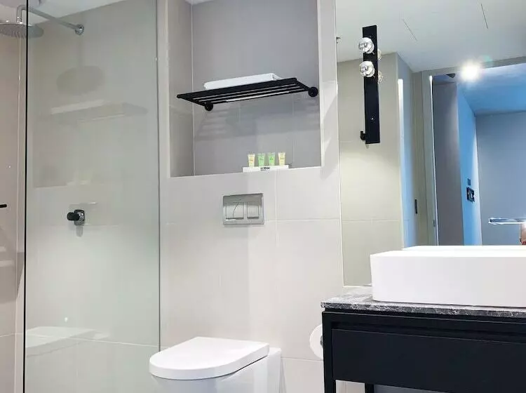 Clarion Apartments South Melbourne