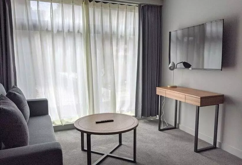 Clarion Apartments South Melbourne