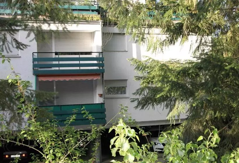 Family Suites & Parking