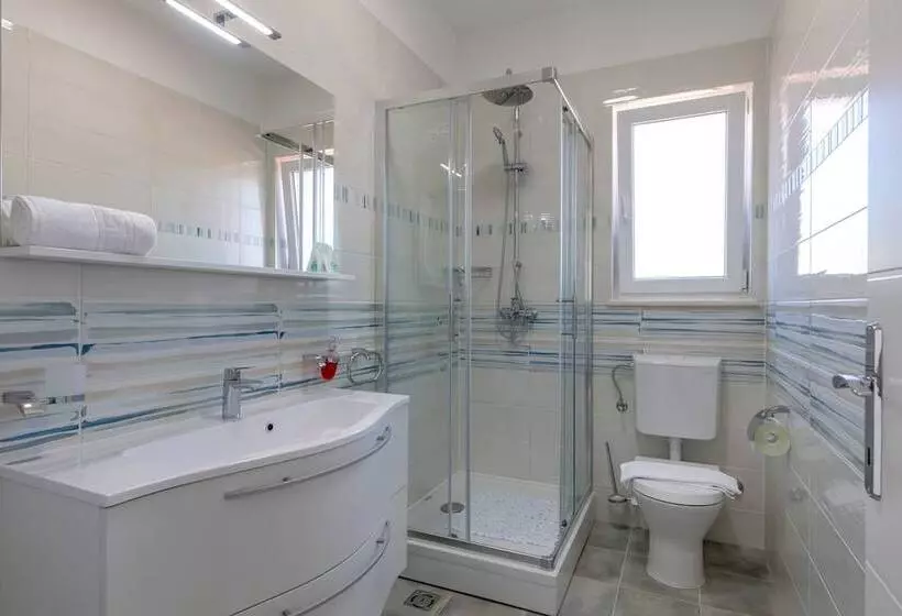 Family Villa Makarac Perfect Place To Get Away And Relax