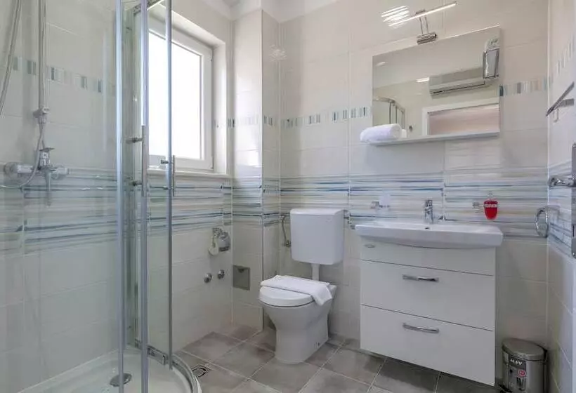 Family Villa Makarac Perfect Place To Get Away And Relax