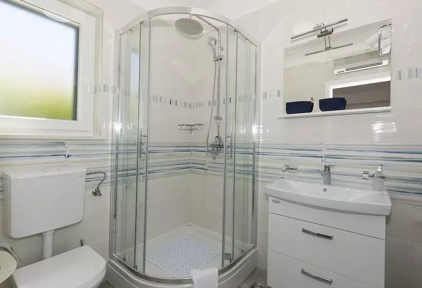 Family Villa Makarac Perfect Place To Get Away And Relax