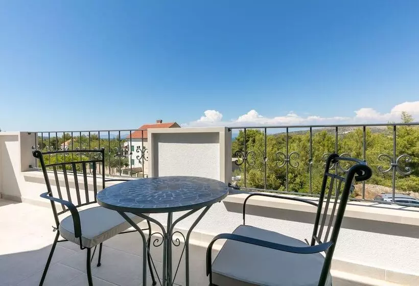 Family Villa Makarac Perfect Place To Get Away And Relax