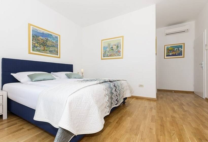 Family Villa Makarac Perfect Place To Get Away And Relax