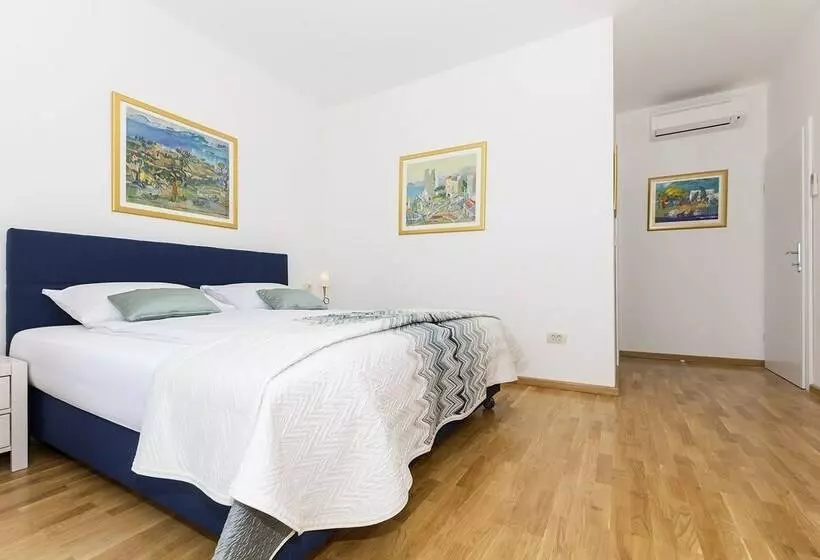 Family Villa Makarac Perfect Place To Get Away And Relax