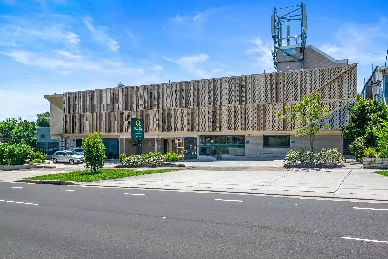 ホテル Quality Inn Sunshine Haberfield