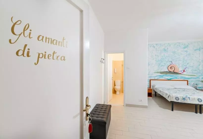 پانسیون Lia Rooms 4