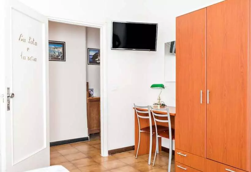 پانسیون Lia Rooms 4