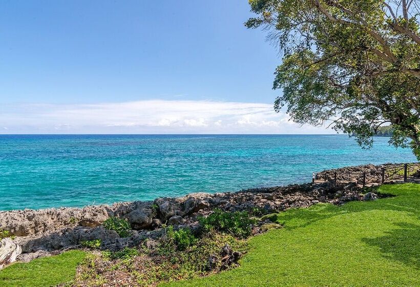 Prospect Estate And Villas