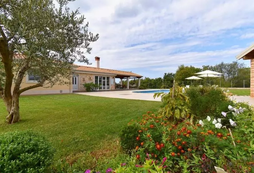 Villa Manuela