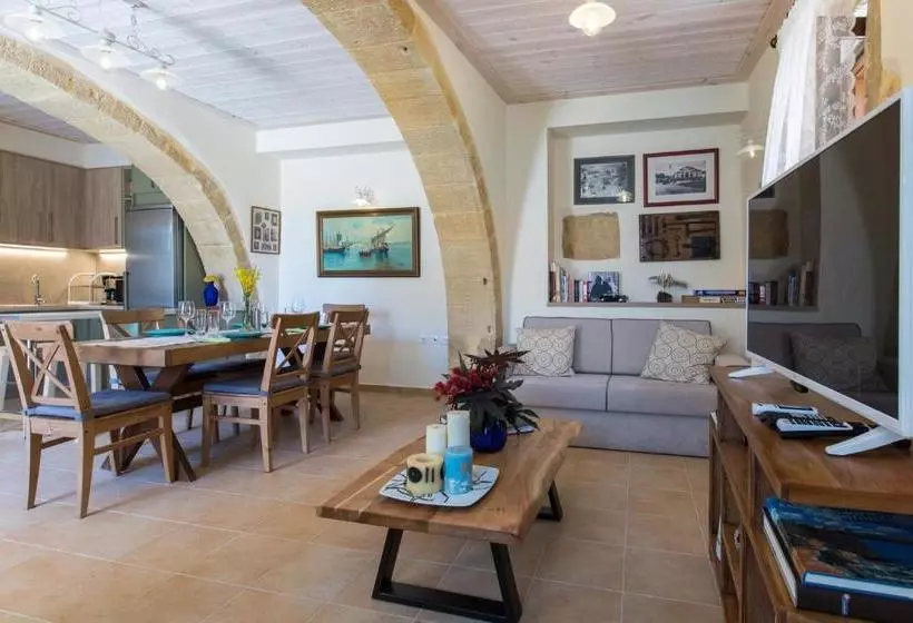 Villa Theta