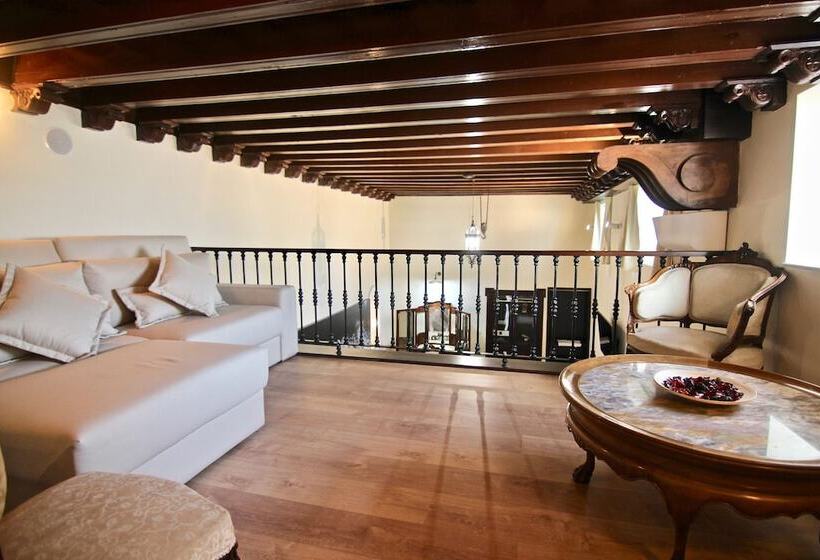 تختخواب و صبحانه El Palace Del Puerto