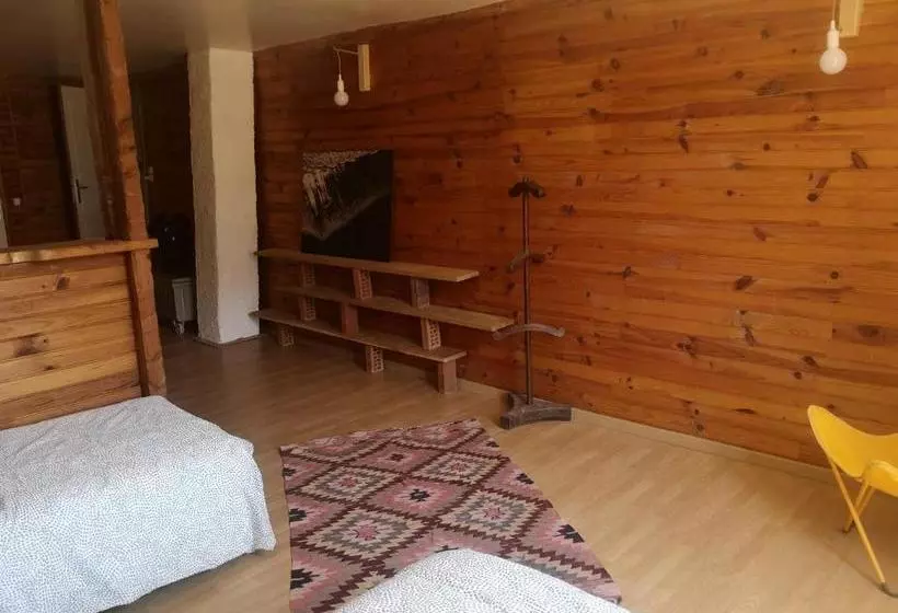 Aamiaismajoitus (B&B) La Maison Sous Le Château