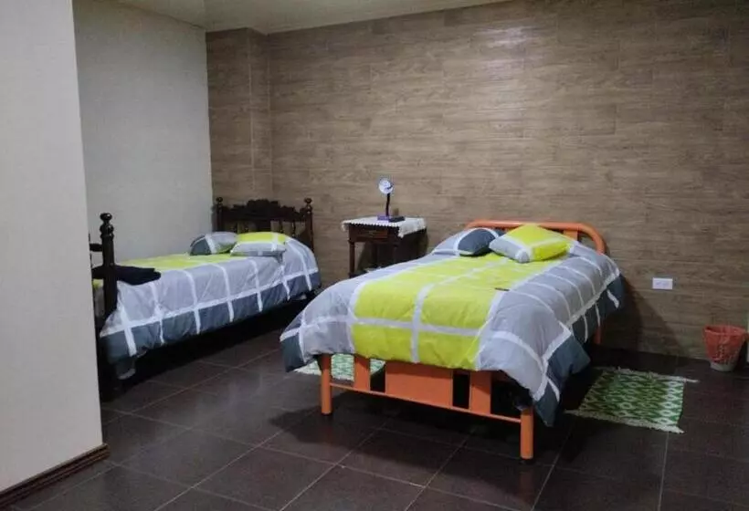 Aamiaismajoitus (B&B) Villa Victoria