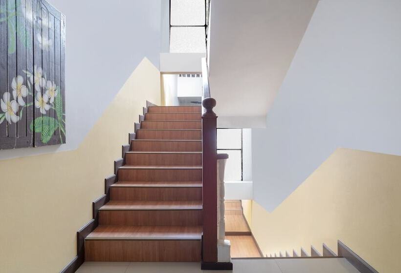 Hotel Oyo 775 Explore