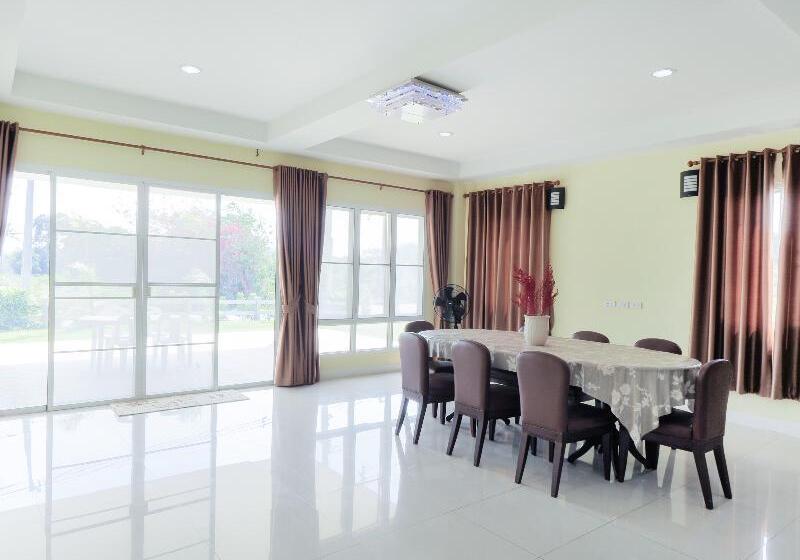 호텔 Oyo 803 Ai Villa