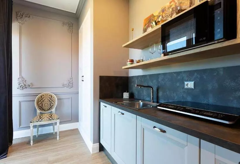 Majatalo Vespucci Boutique