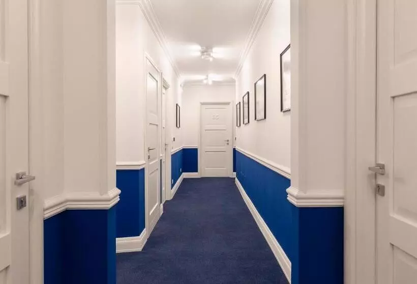 Majatalo Vespucci Boutique