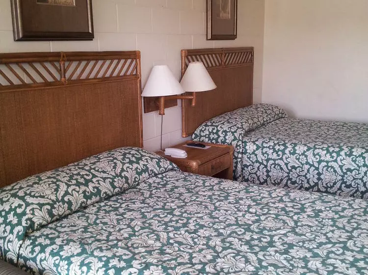 בית מלון כפרי American Quality Lodge Panama City