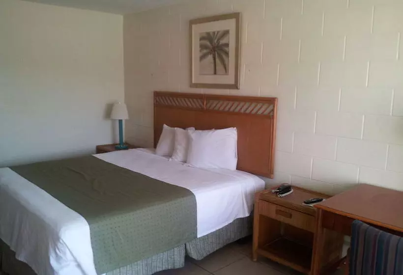 בית מלון כפרי American Quality Lodge Panama City