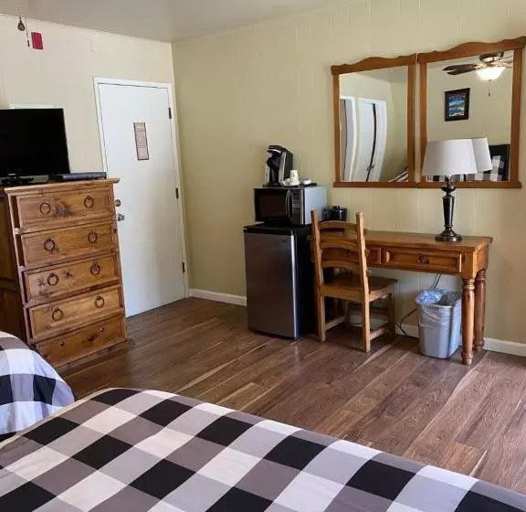 Отель Arnold Meadowmont Lodge