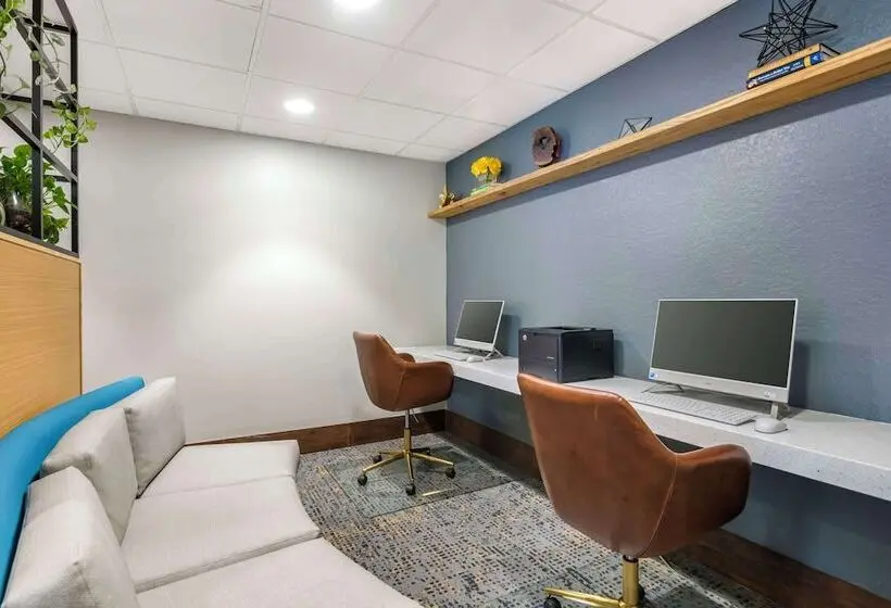 هتل Best Western Plus Universal Inn - Free Shuttle to Universal Studios!