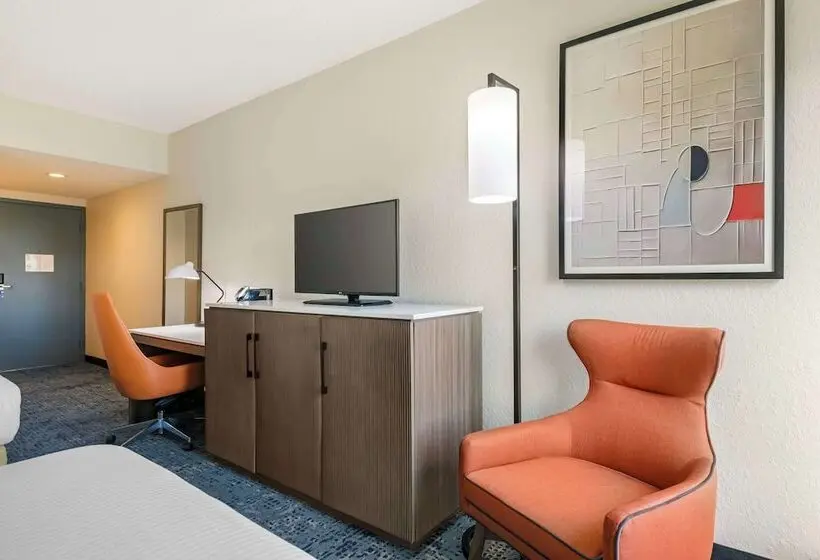 هتل Best Western Plus Universal Inn - Free Shuttle to Universal Studios!