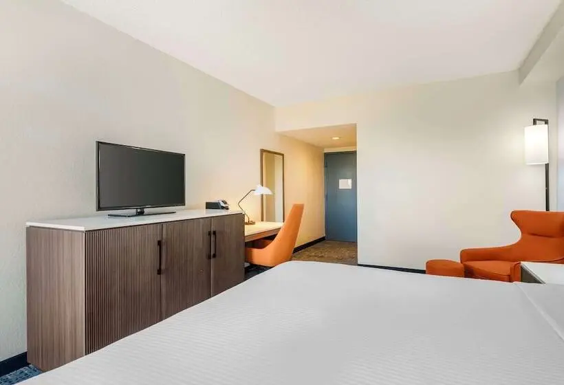 هتل Best Western Plus Universal Inn - Free Shuttle to Universal Studios!
