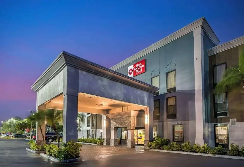 هتل Best Western Plus Universal Inn - Free Shuttle to Universal Studios!