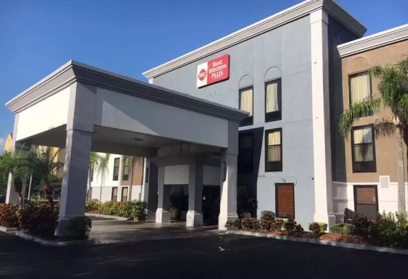 هتل Best Western Plus Universal Inn