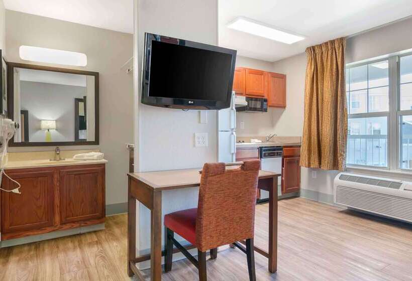 فندق Extended Stay America Suites Kansas City Lenexa 87th St
