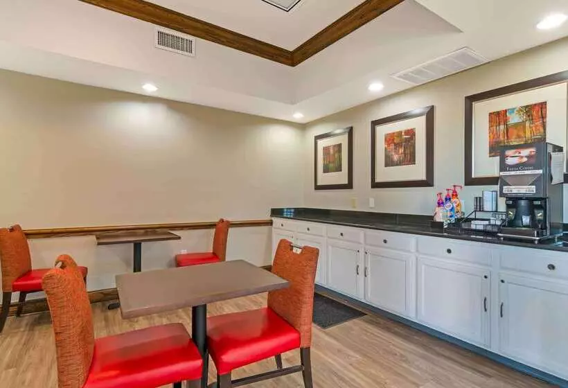 فندق Extended Stay America Suites  Kansas City  Lenexa  87th St