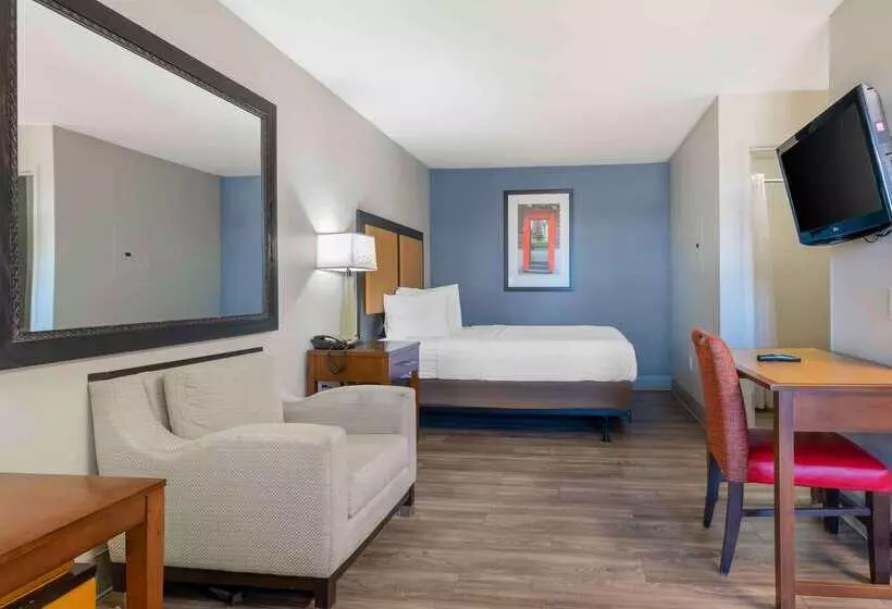 فندق Extended Stay America Suites  Kansas City  Lenexa  87th St