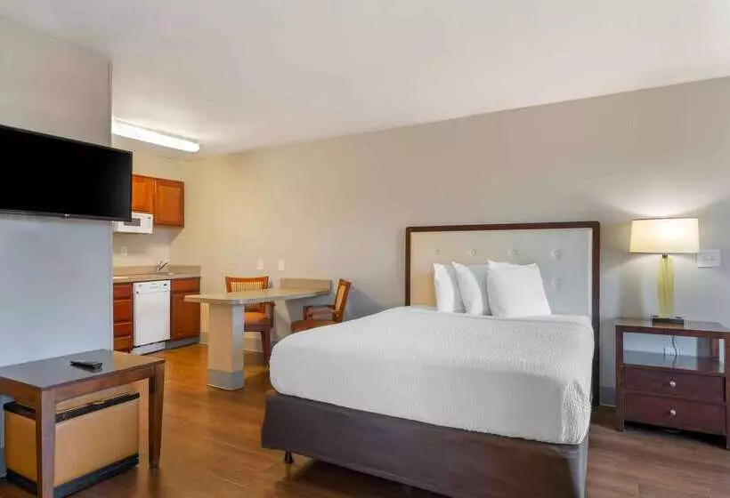 فندق Extended Stay America Suites  Kansas City  Lenexa  87th St