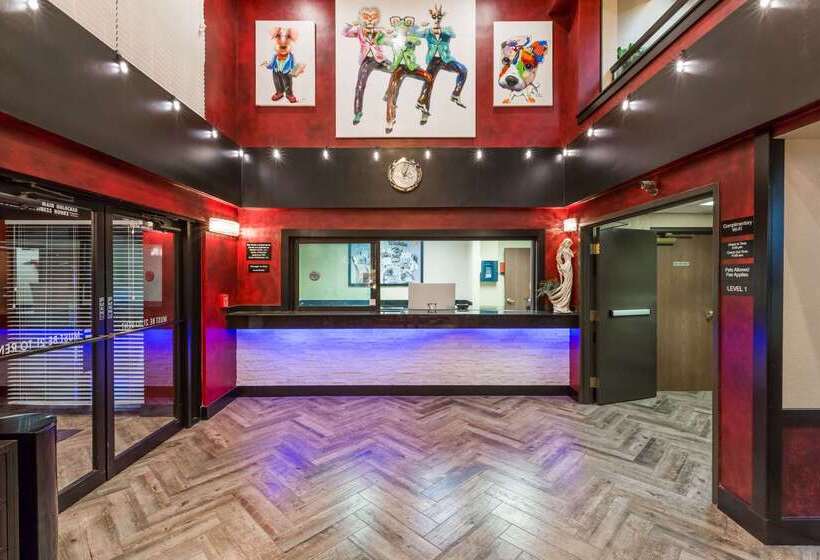 فندق Super 8 By Wyndham Wichita North