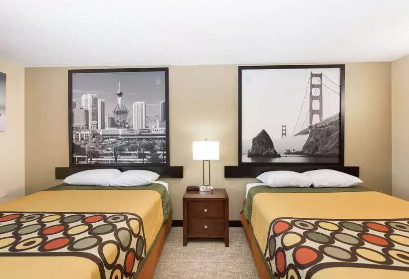 בית מלון כפרי Super 8 By Wyndham Wichita North