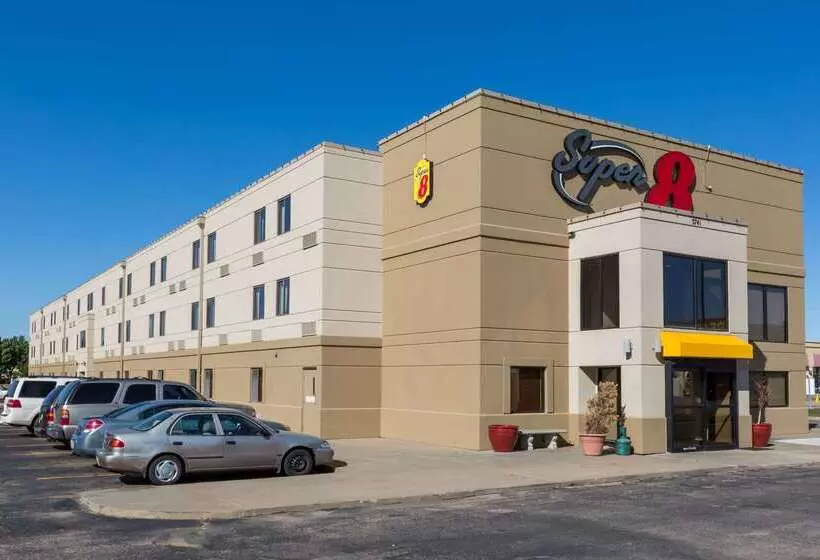 בית מלון כפרי Super 8 By Wyndham Wichita North