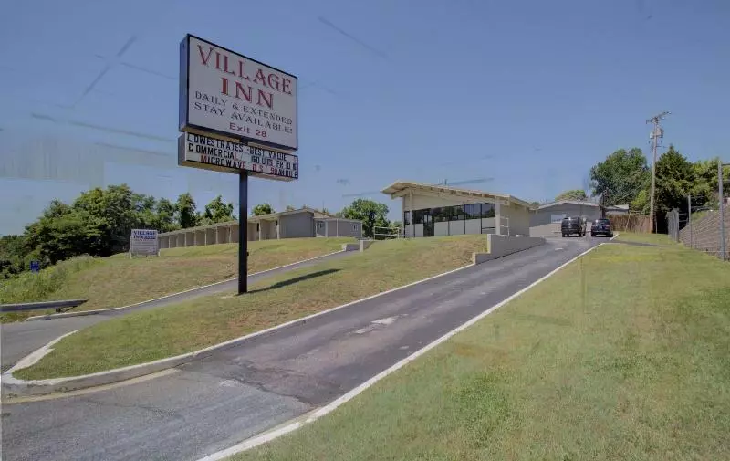 בית מלון כפרי Village Inn