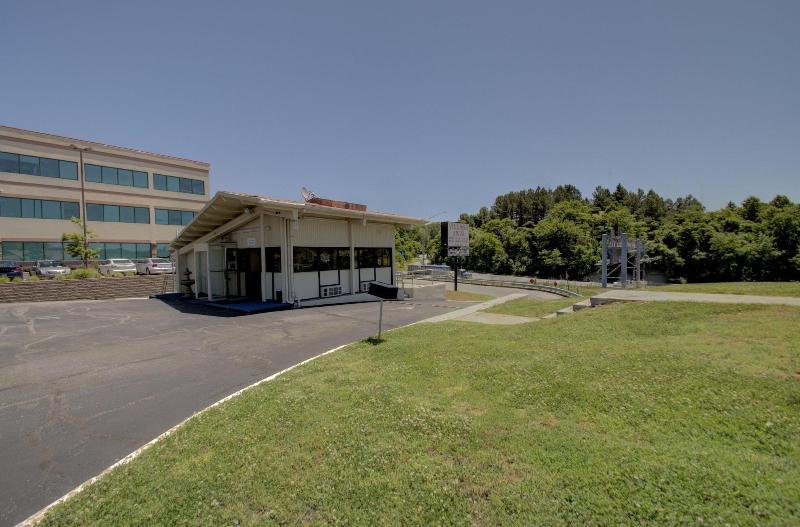 בית מלון כפרי Village Inn