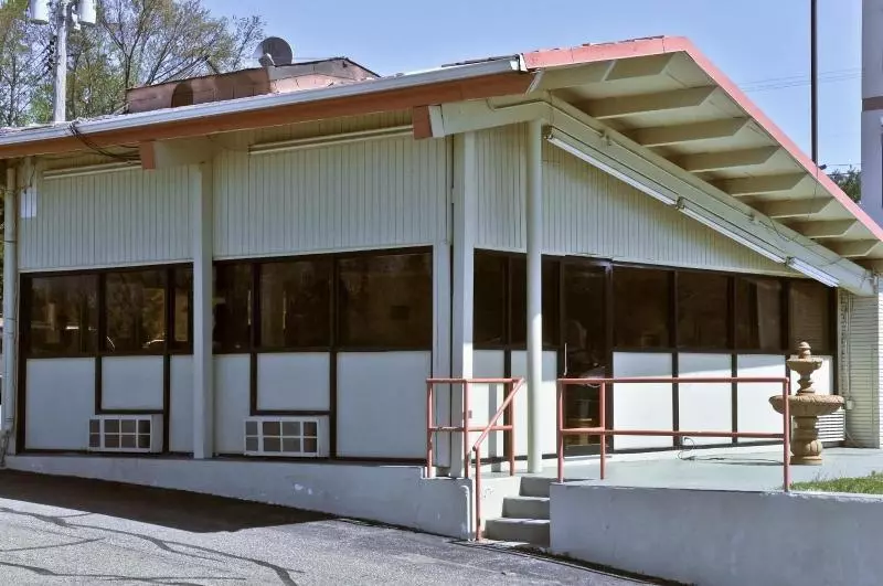 בית מלון כפרי Village Inn