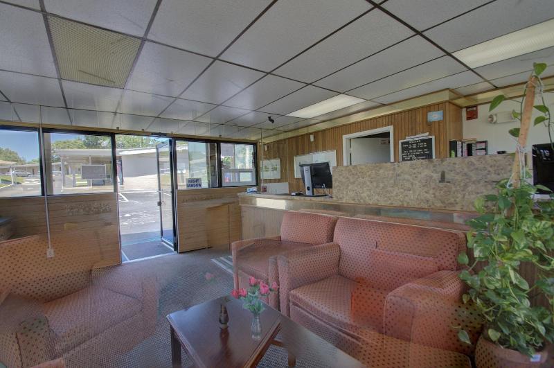 בית מלון כפרי Village Inn