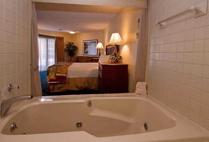 فندق Weathervane Terrace Inn And Suites